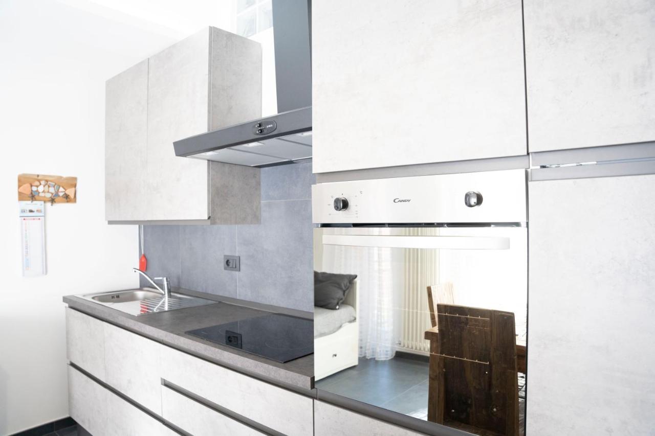 شقة 021 - Casa Ponente Con Terrazzo - Centro Citta, Carruggio E Mare Baia Del Silenzio A 500 M سيستري ليفانتي المظهر الخارجي الصورة